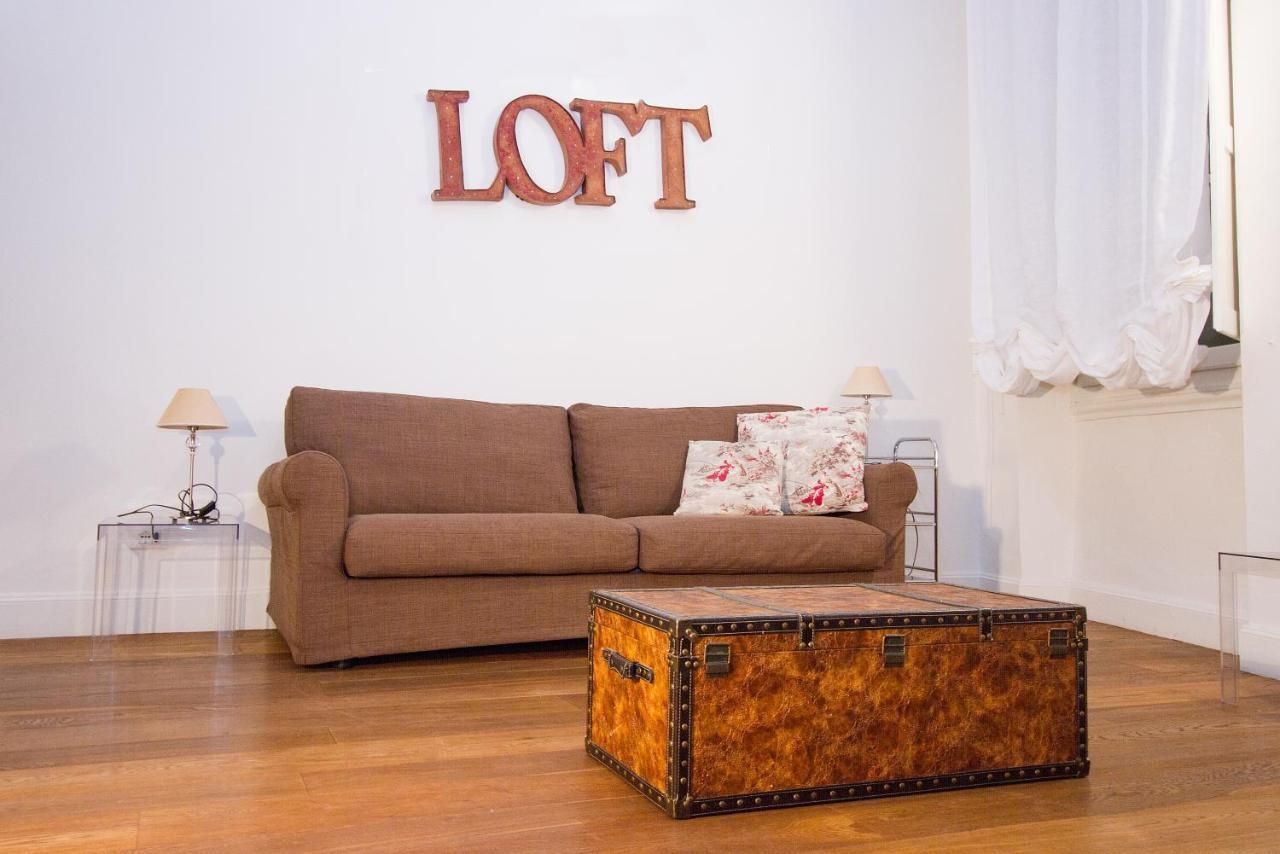 Charming Santa Croce Loft Apartment Флоренция Екстериор снимка